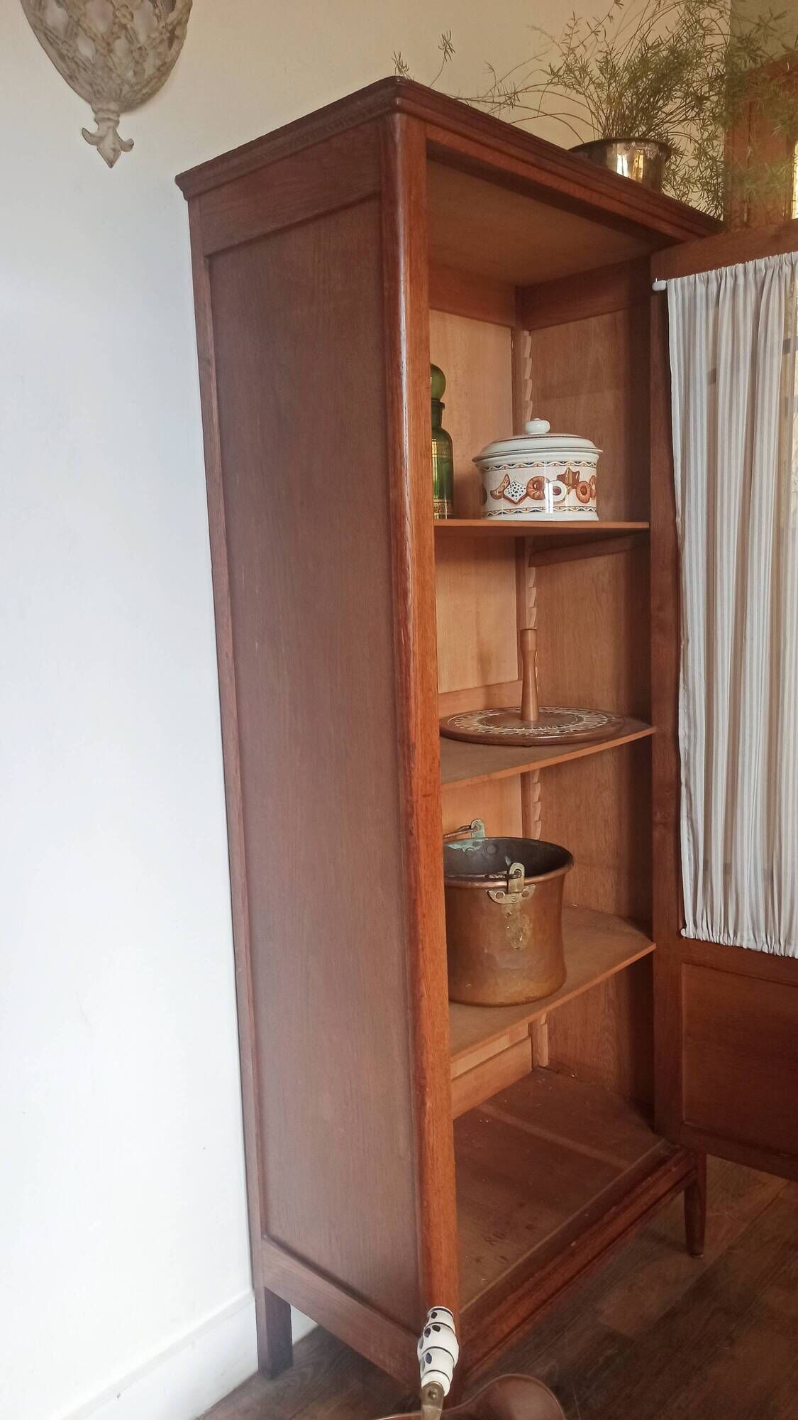 Art Deco bonnetière wardrobe in wood
