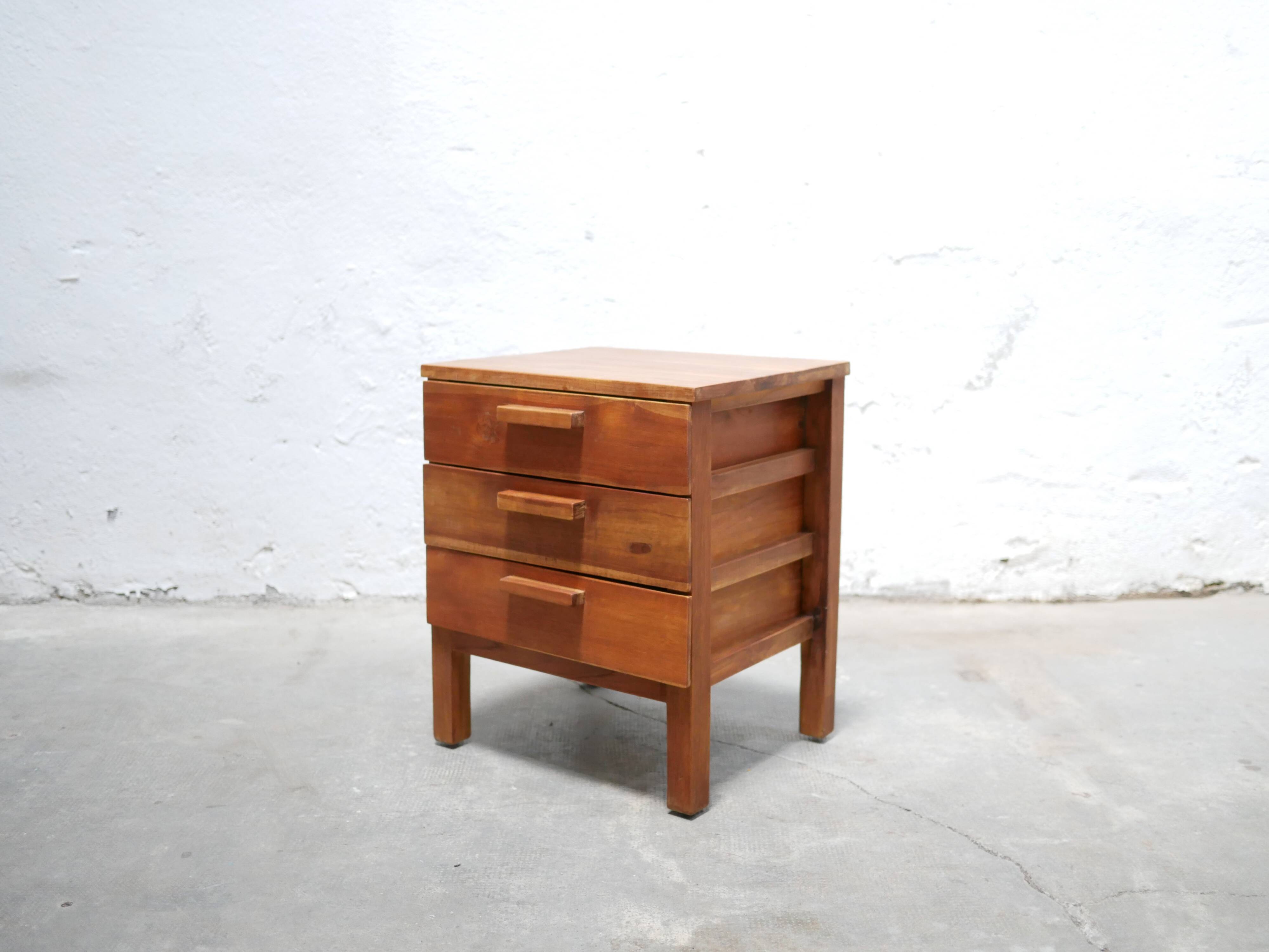 Meuble d'appoint chevet vintage en bois