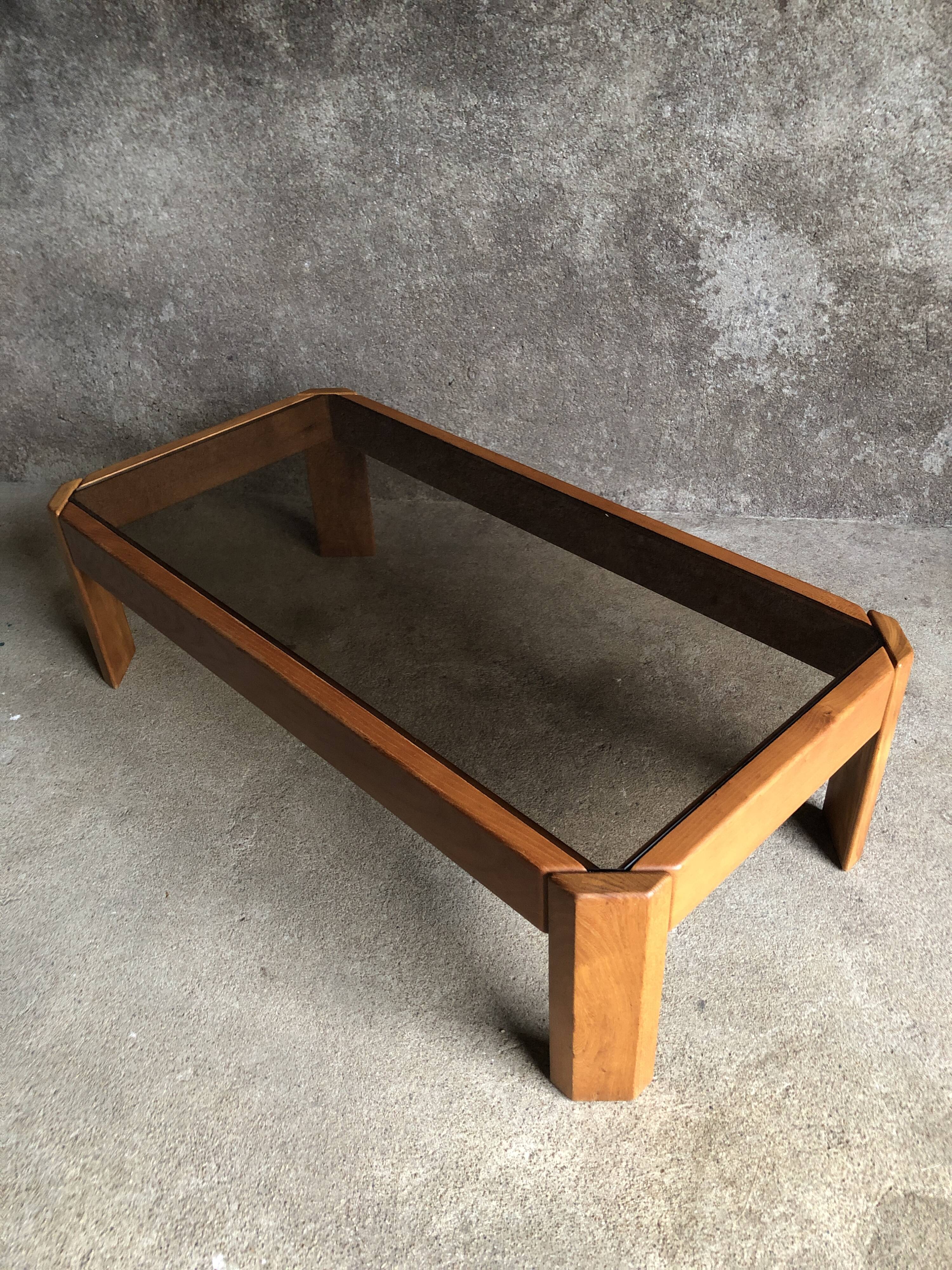 Coffee table in light wood and smoked glass, 1980s