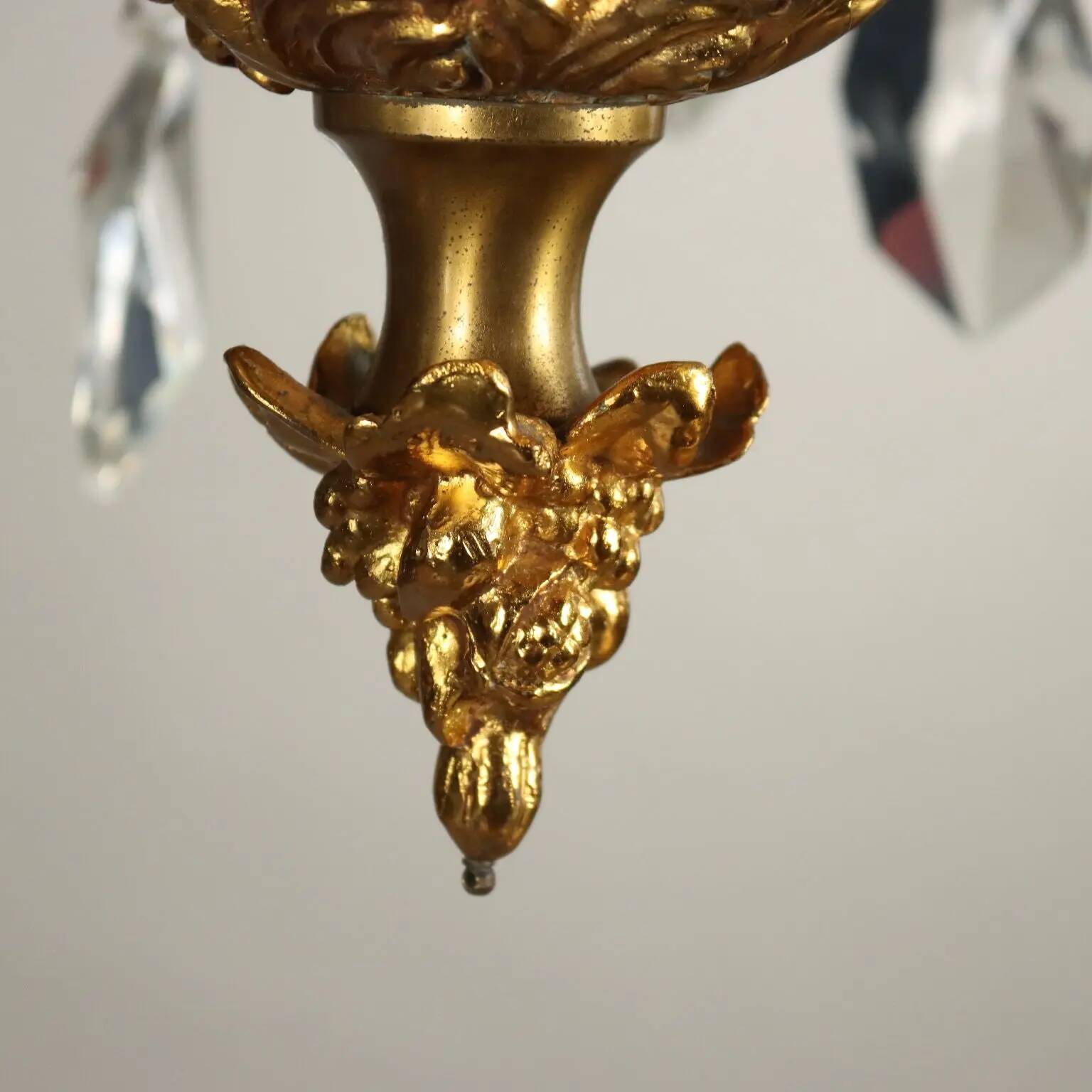 Antique Rococo-style chandelier in gilded bronze, 20th century.