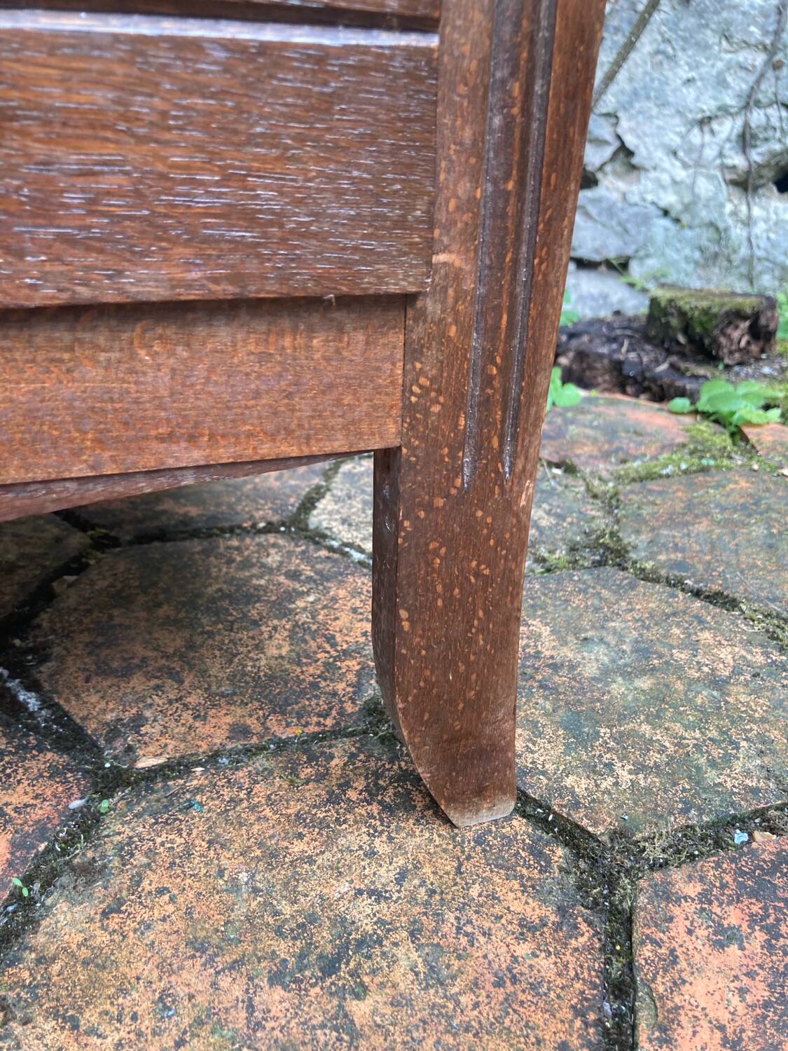 Vintage chest of drawers