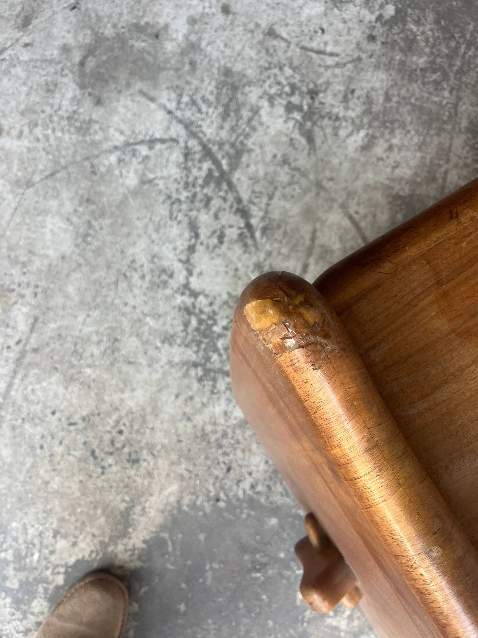 Vintage sculptural coffee table in wood