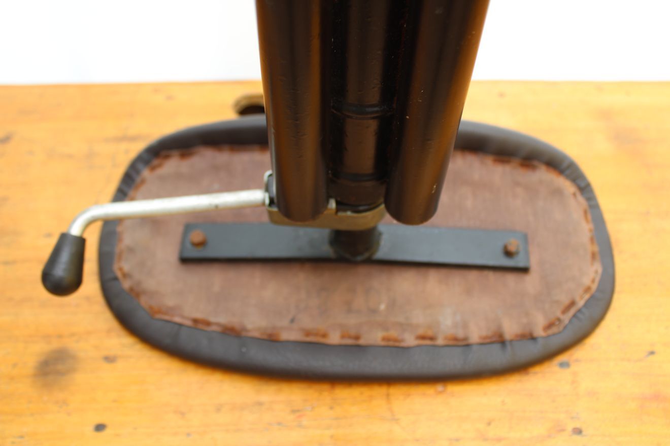Workshop stool