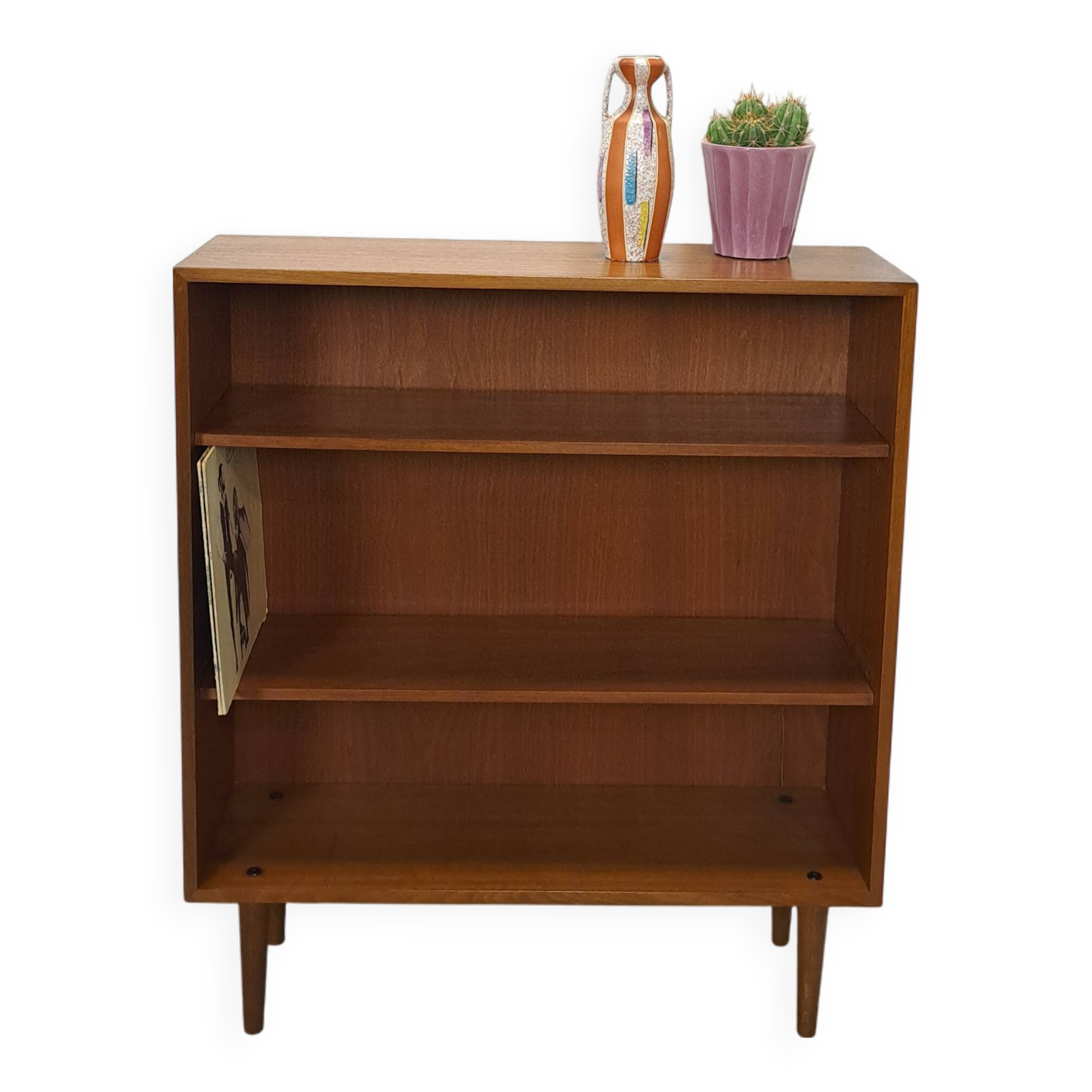 Noten fineer boekenkast LP kast met legplanken nr. 1