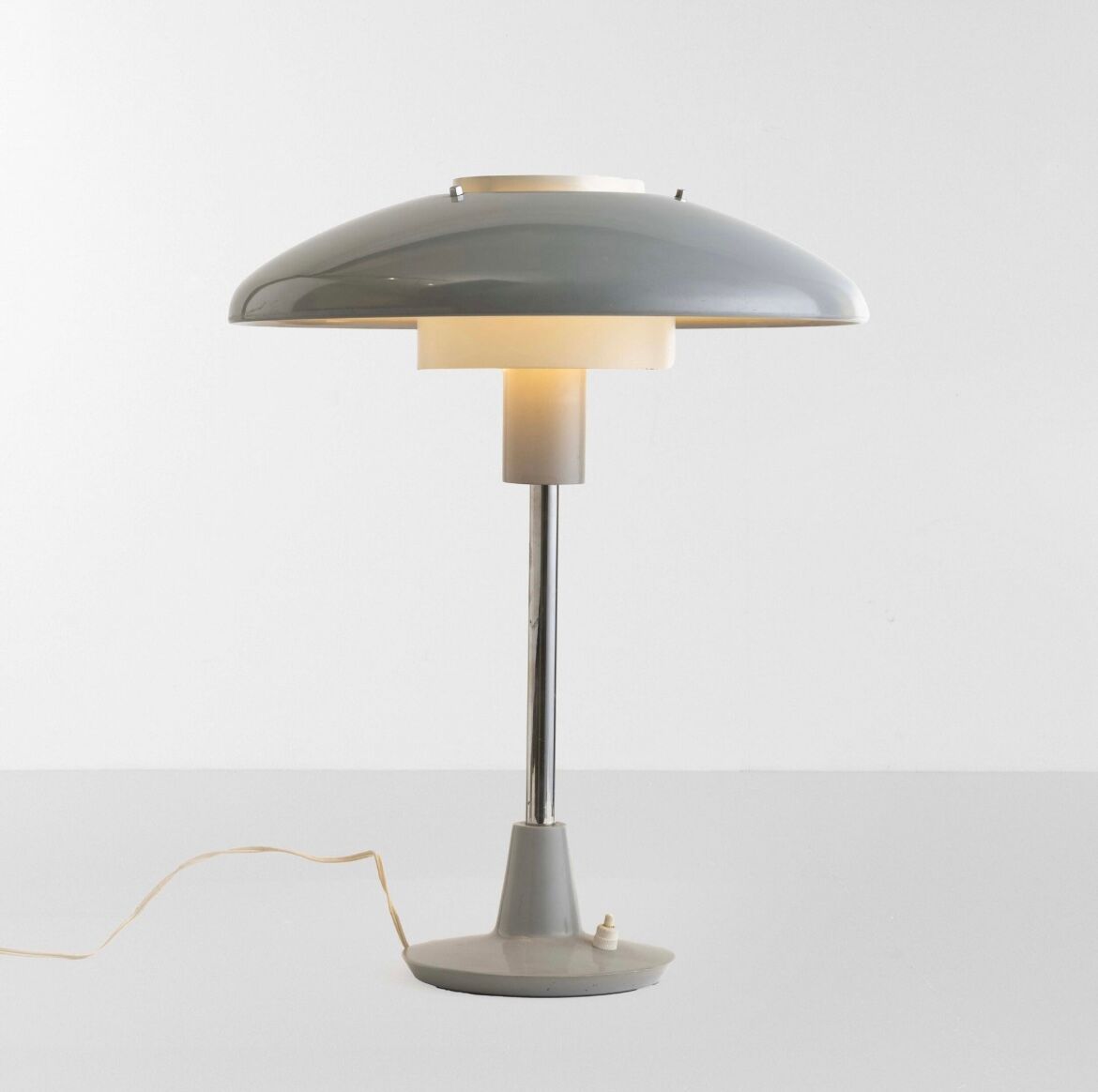 Table lamp Stilnovo – Model 8022 – Chrome and lacquered metal – Desi