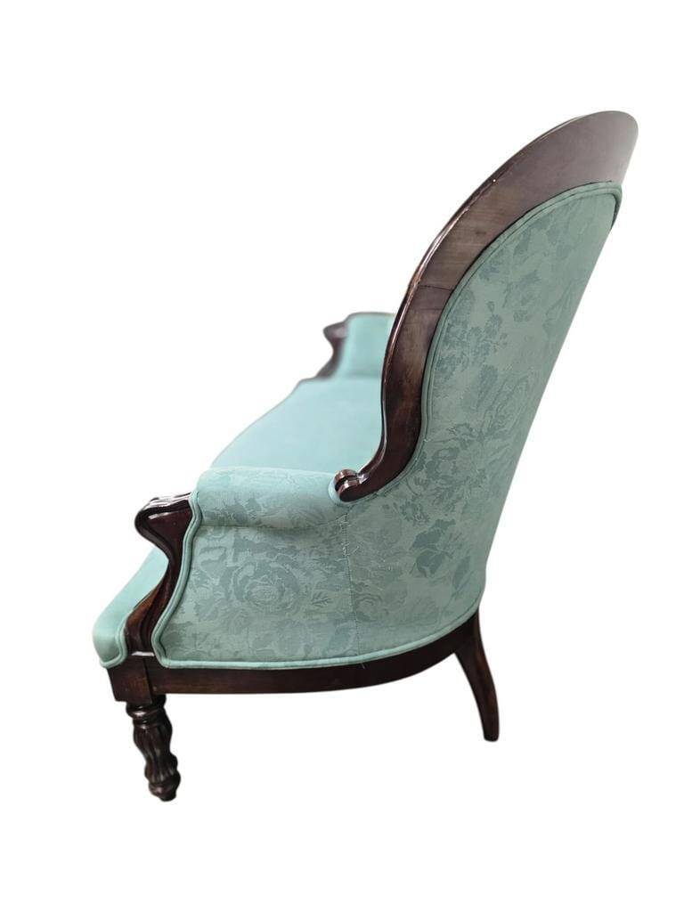 Mint blue vintage baroque canapé