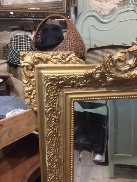 Large pedimented mirror