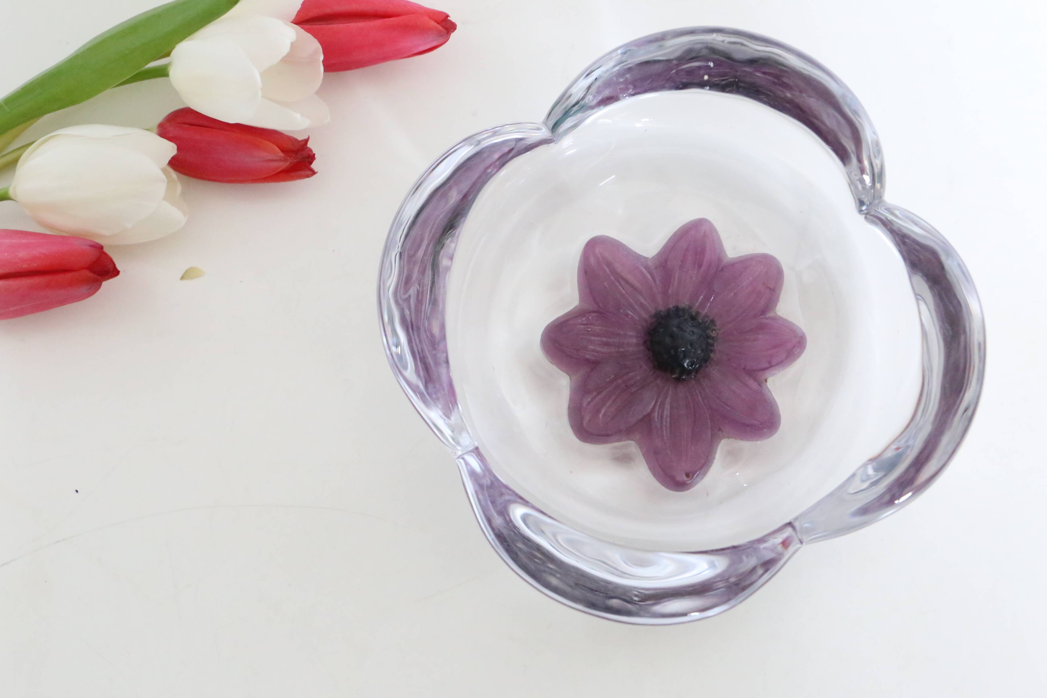 Daum Coppelia series bowl / pocket emptier, crystal and pink glass paste