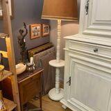 Lamppost with tablet