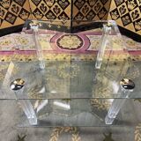 End of glass sofa and plexiglass