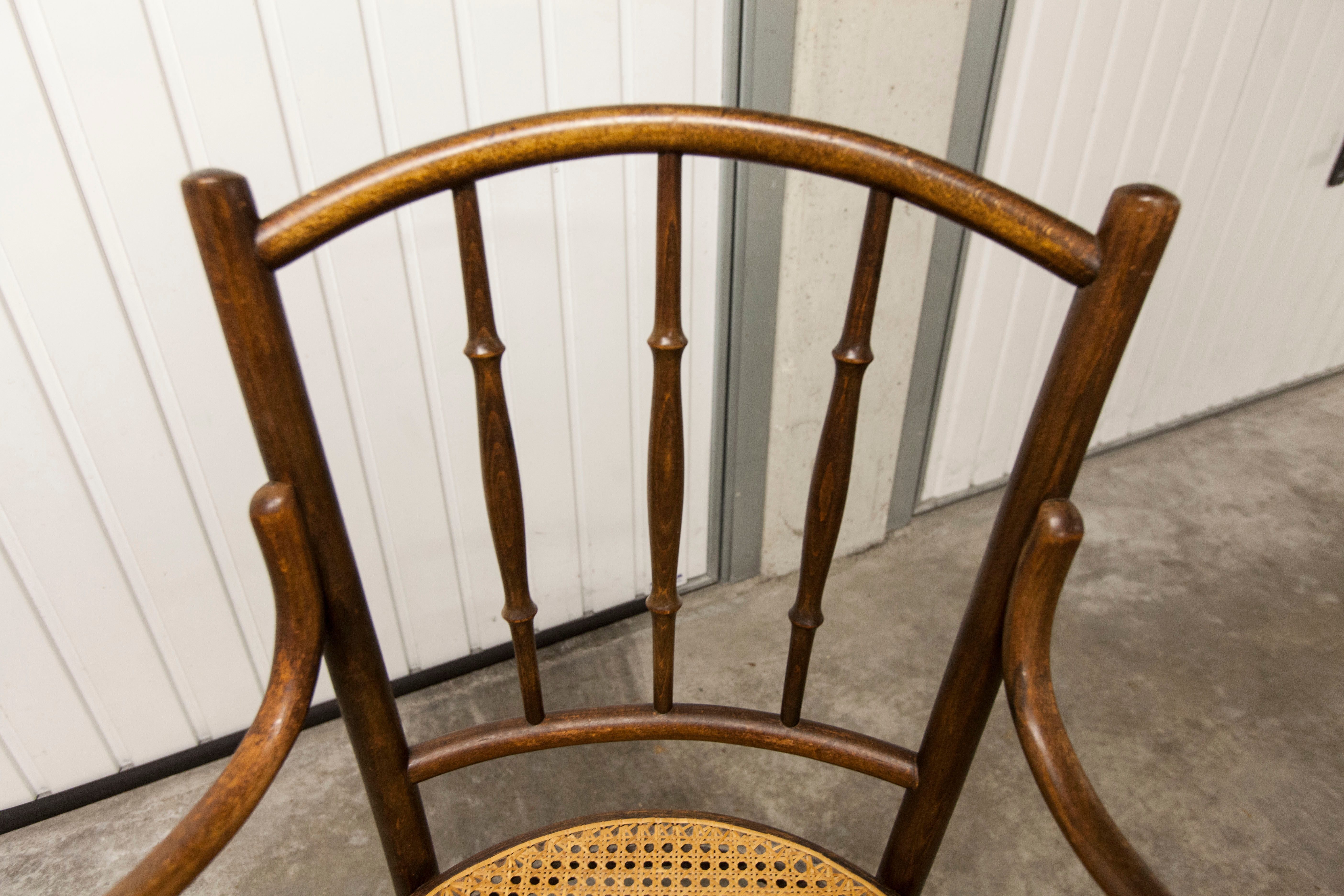 Fauteuil scandinave Fischel cannage 1900