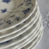 8 English dinner plates