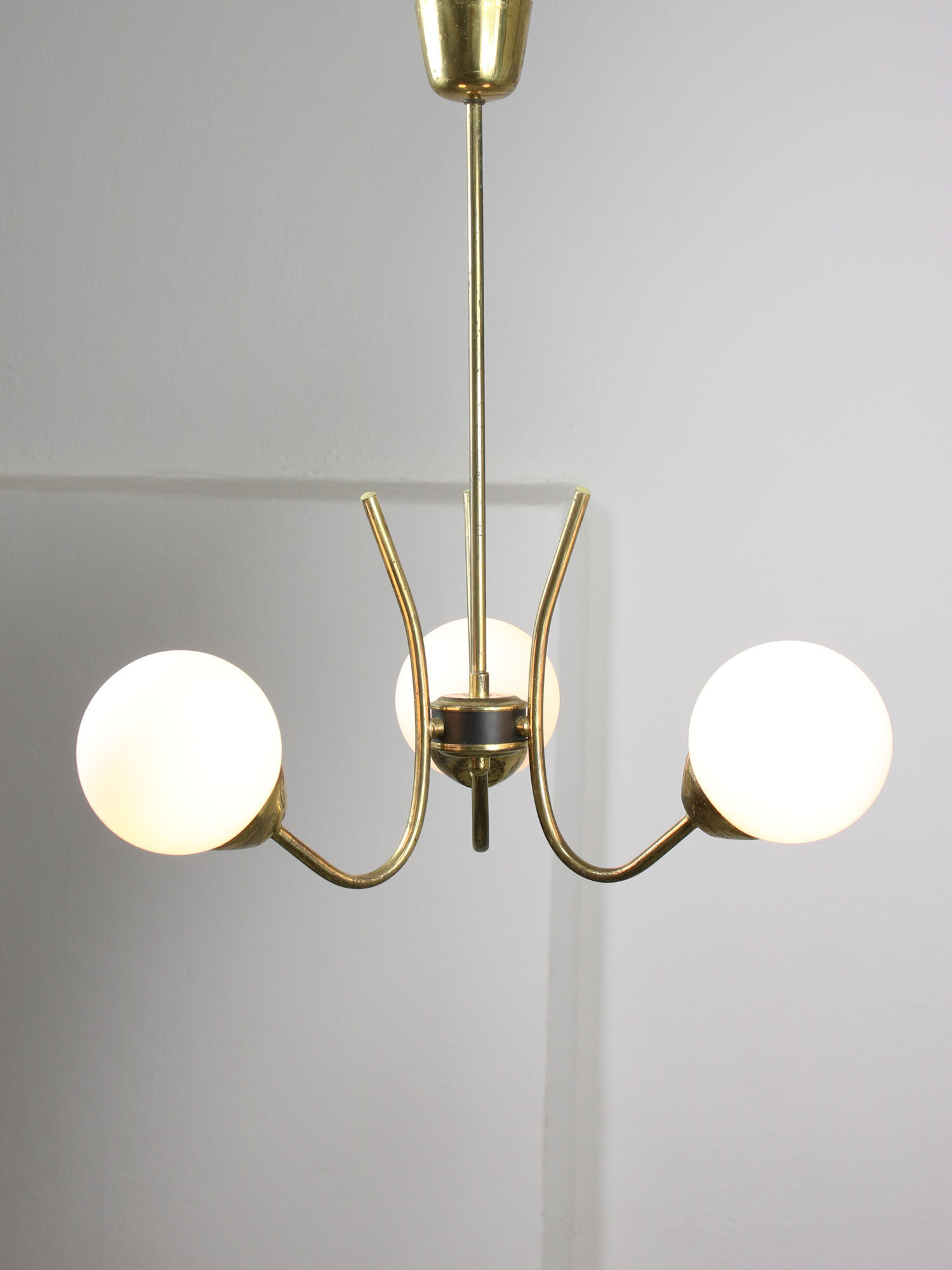 Italian Mid-century Brass and Opaline Glass Chandelier
