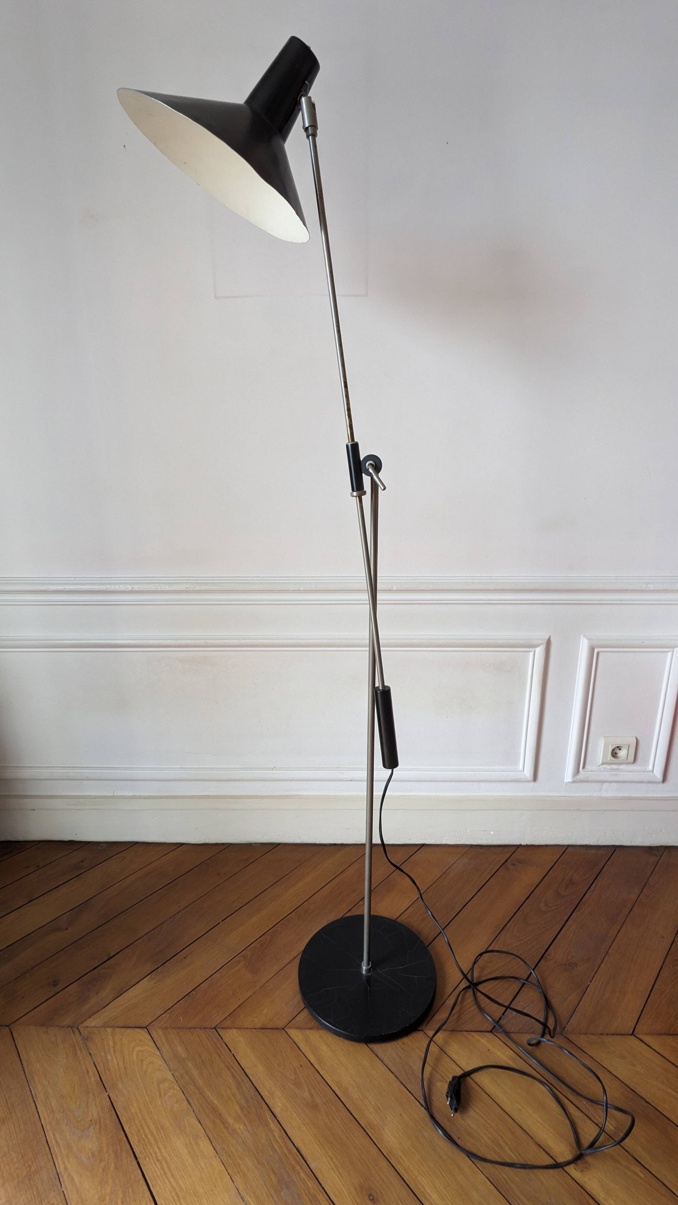 Lampadaire noir vintage