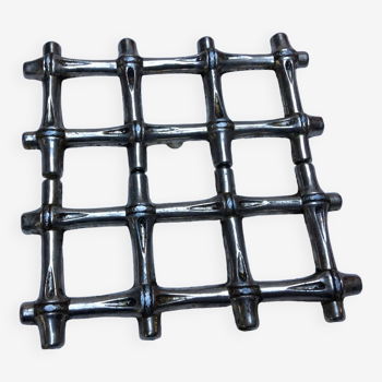 Trivet