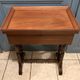 Traveling mahogany dressing table, working woman, Victorian charm - 19th century.