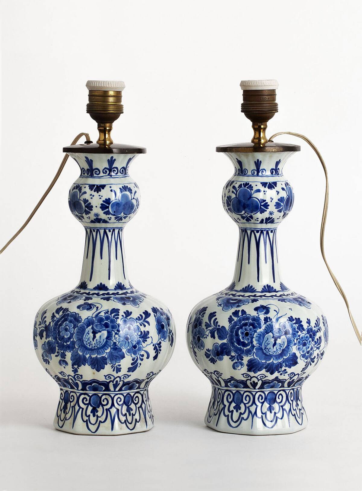 Delft ceramic lamps
