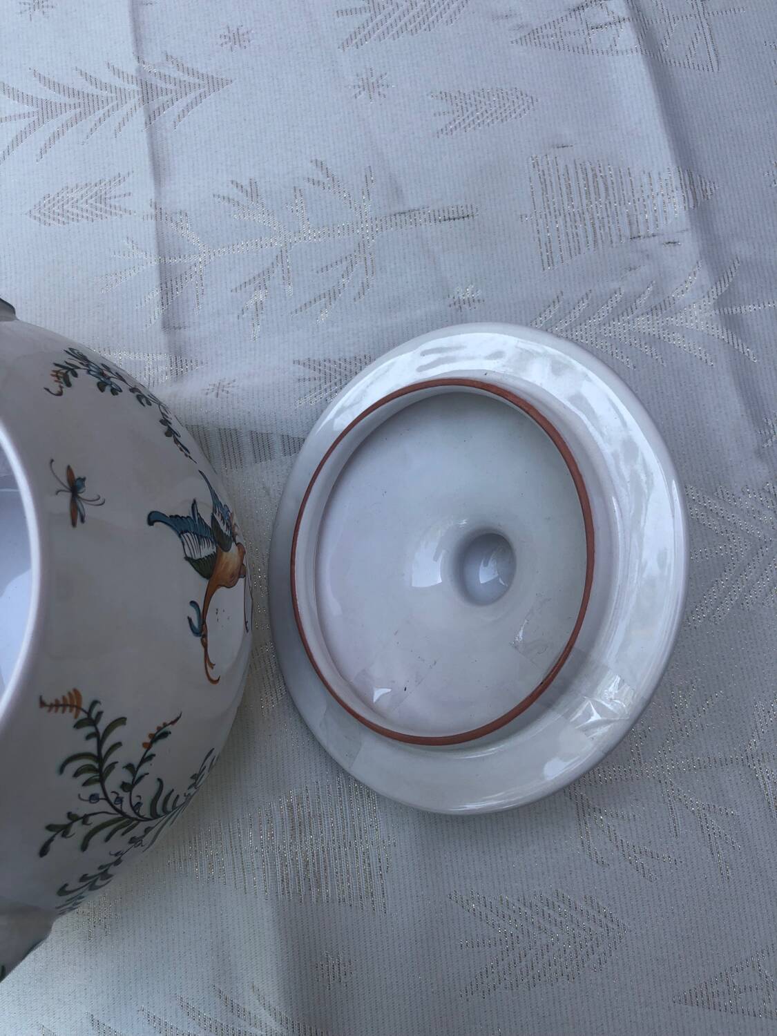 Vegetable dish or soup tureen in Moustiers earthenware signed LALLIER