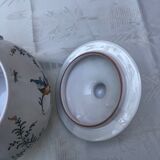 Vegetable dish or soup tureen in Moustiers earthenware signed LALLIER