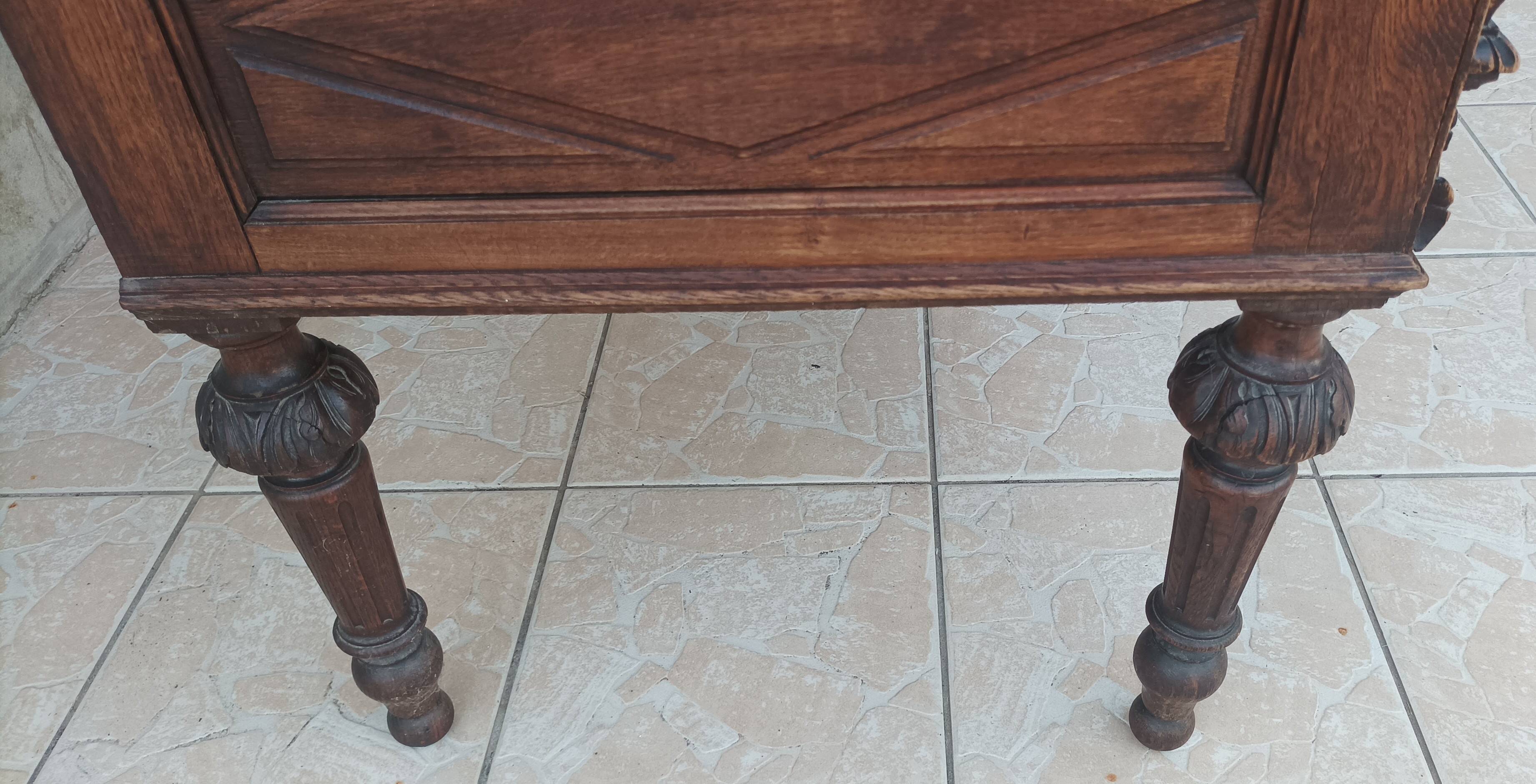 Louis XIII cylinder desk in oak, 19th century