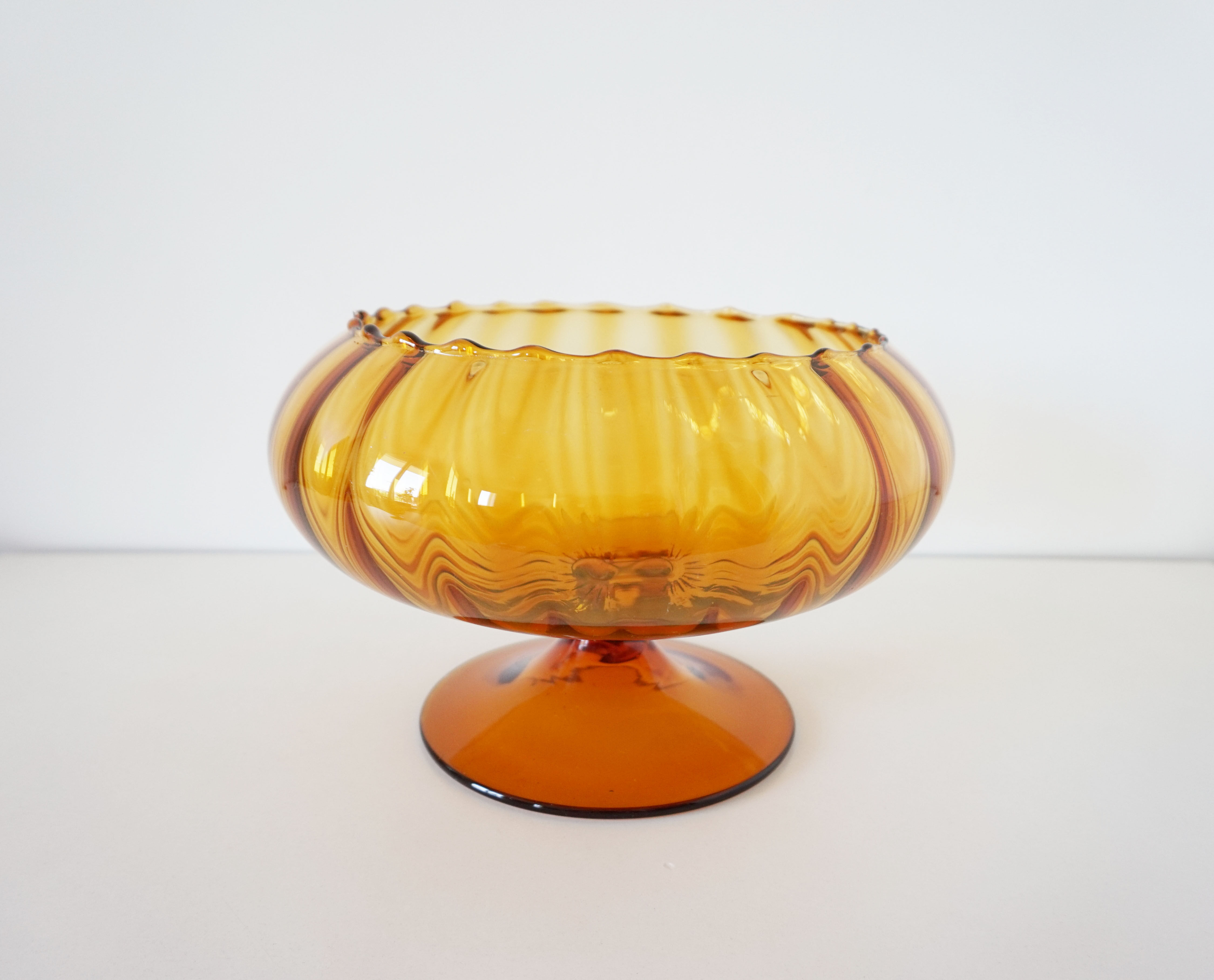 1960 blown glass standing cup