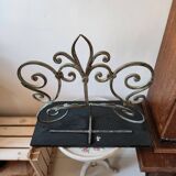 Wall shelf