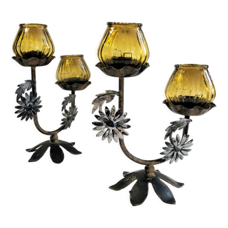 Paire de bougeoirs chandeliers artisanaux en fer forgé et verre ambré vintage