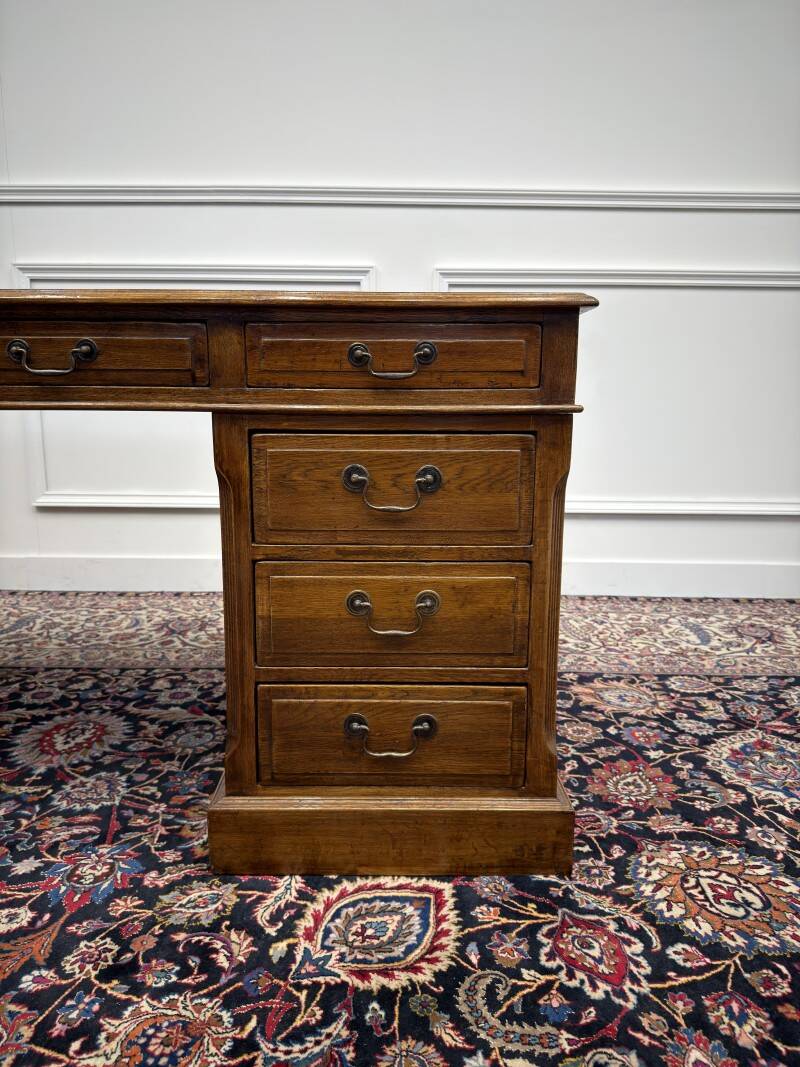Bureau classique anglais Eichholtz
