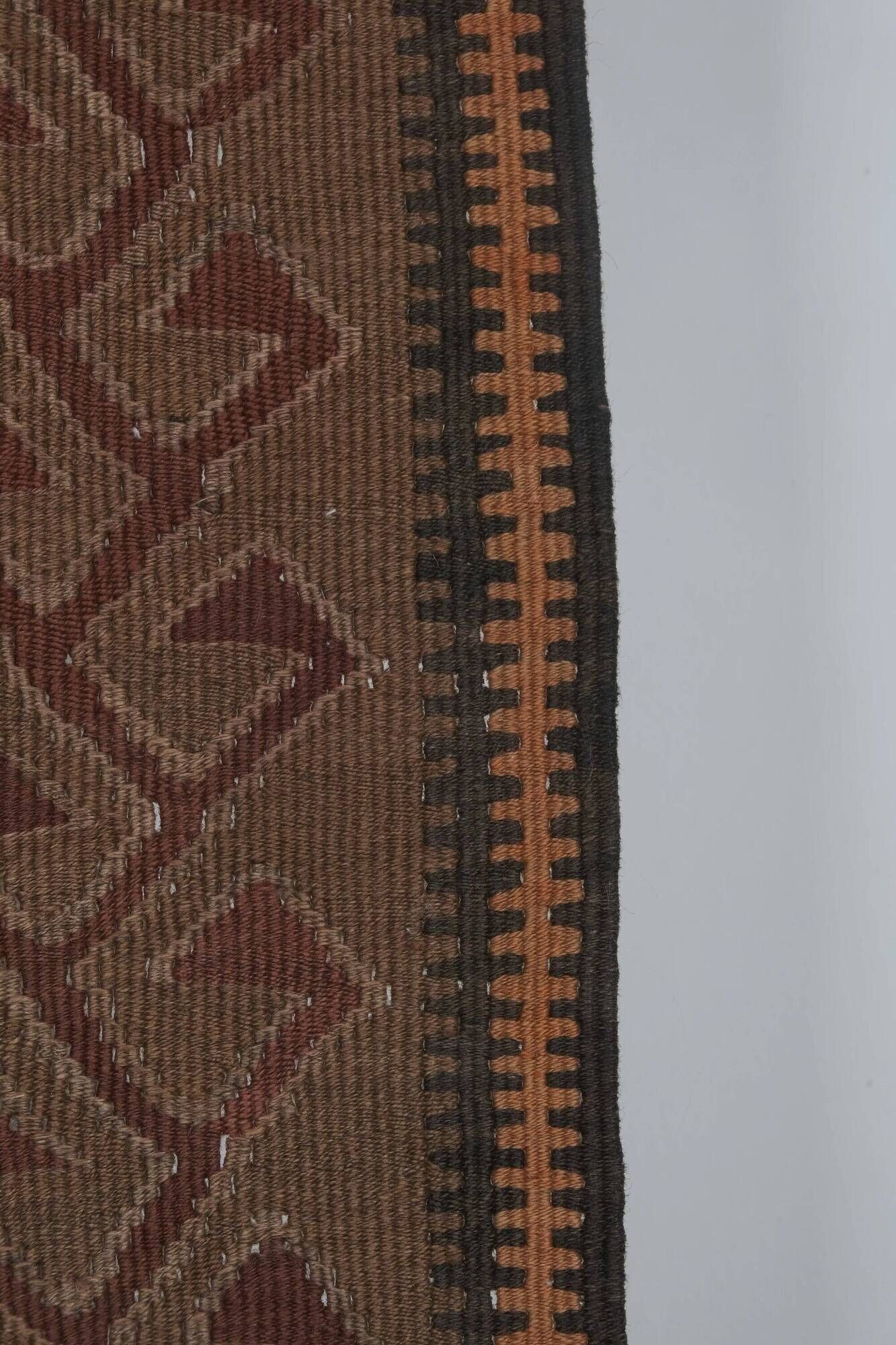 Vintage Turkish kilim, handwoven, 133x261 cm.
