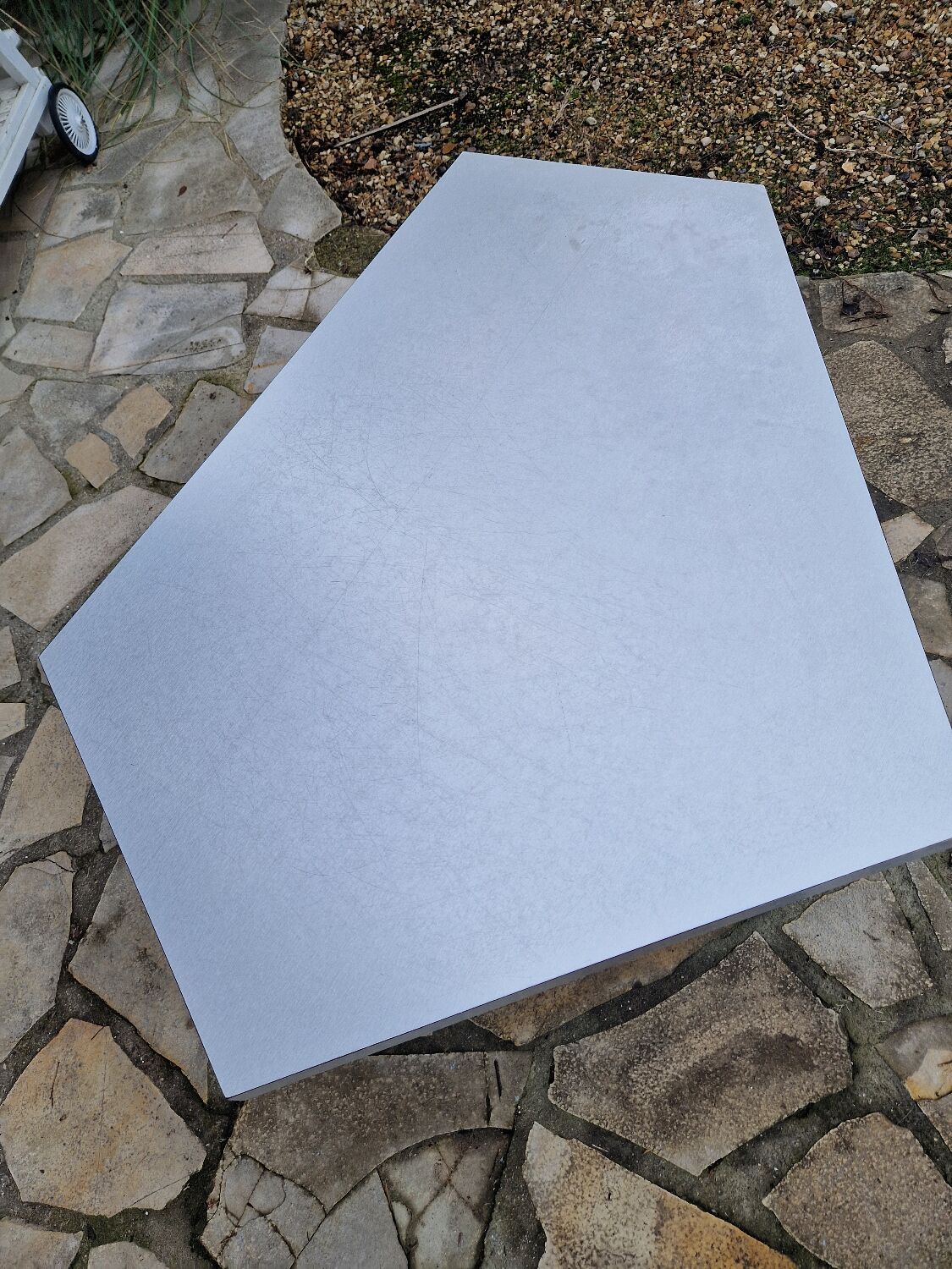 Space Edge design coffee table