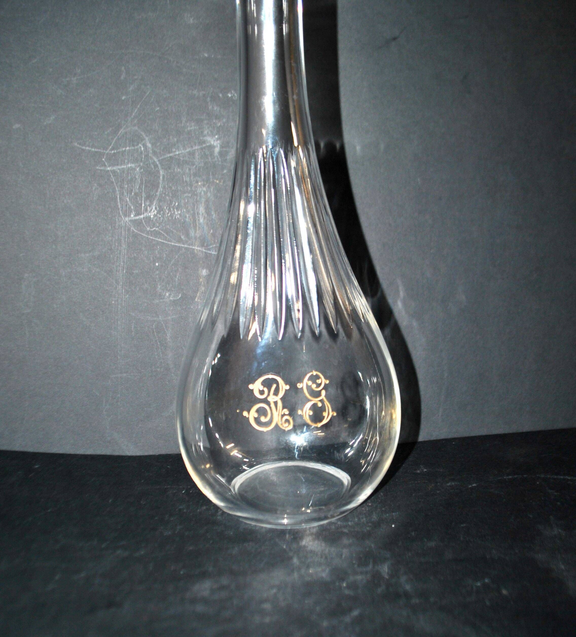 Carafe ancienne en cristal taillé et gravure dorée monogramme RG H33.5cm