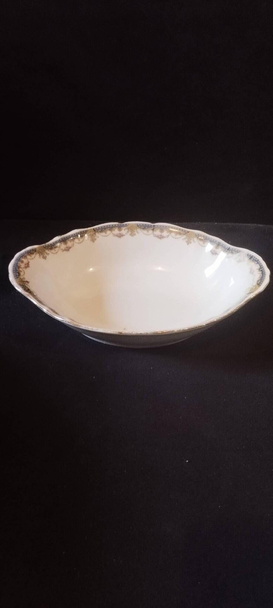 Serving dish, catch-all tray