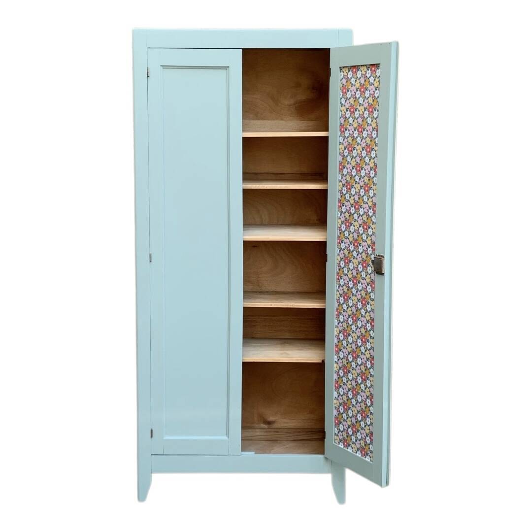 Armoire parisienne vintage bleu vert grisé