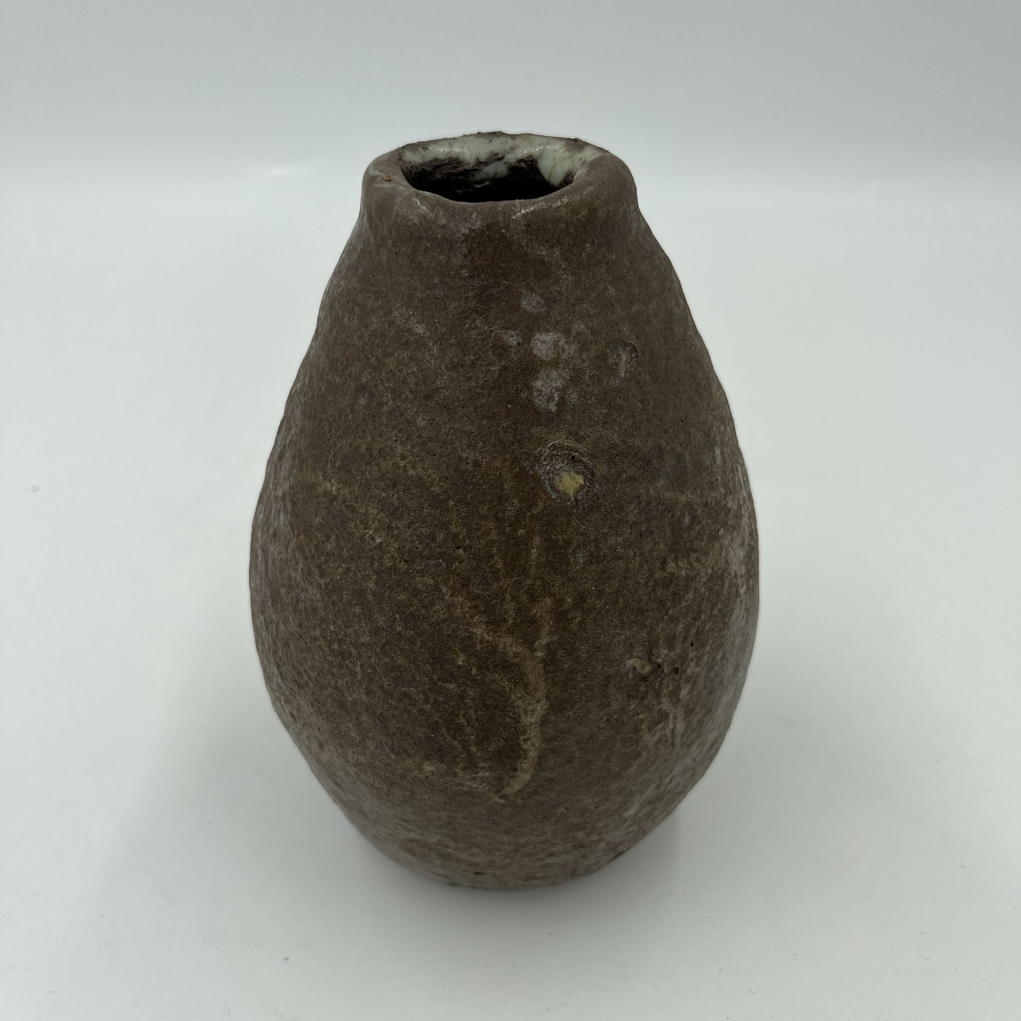 Vase en terre cuite veiné