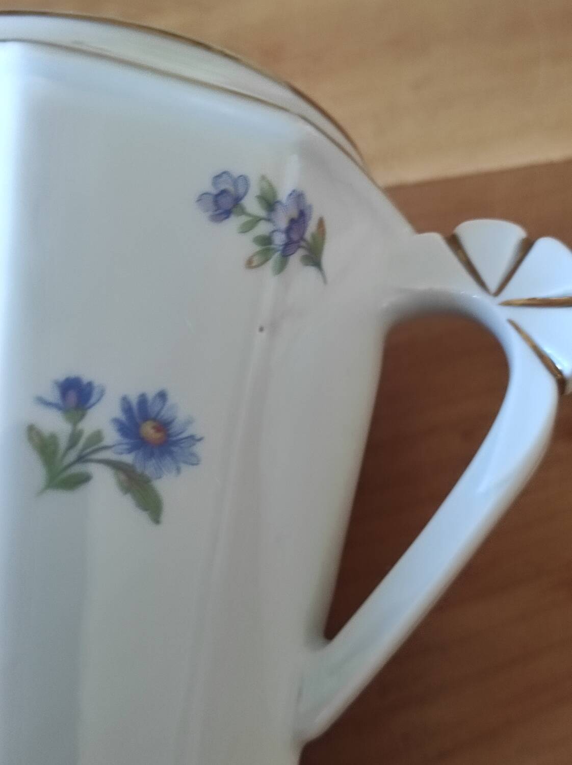 Porcelain sugar bowl with floral decoration