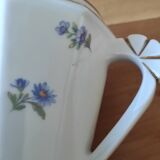 Porcelain sugar bowl with floral decoration