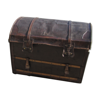 19th Stagecoach trunk