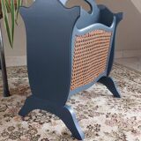 Magazine holder