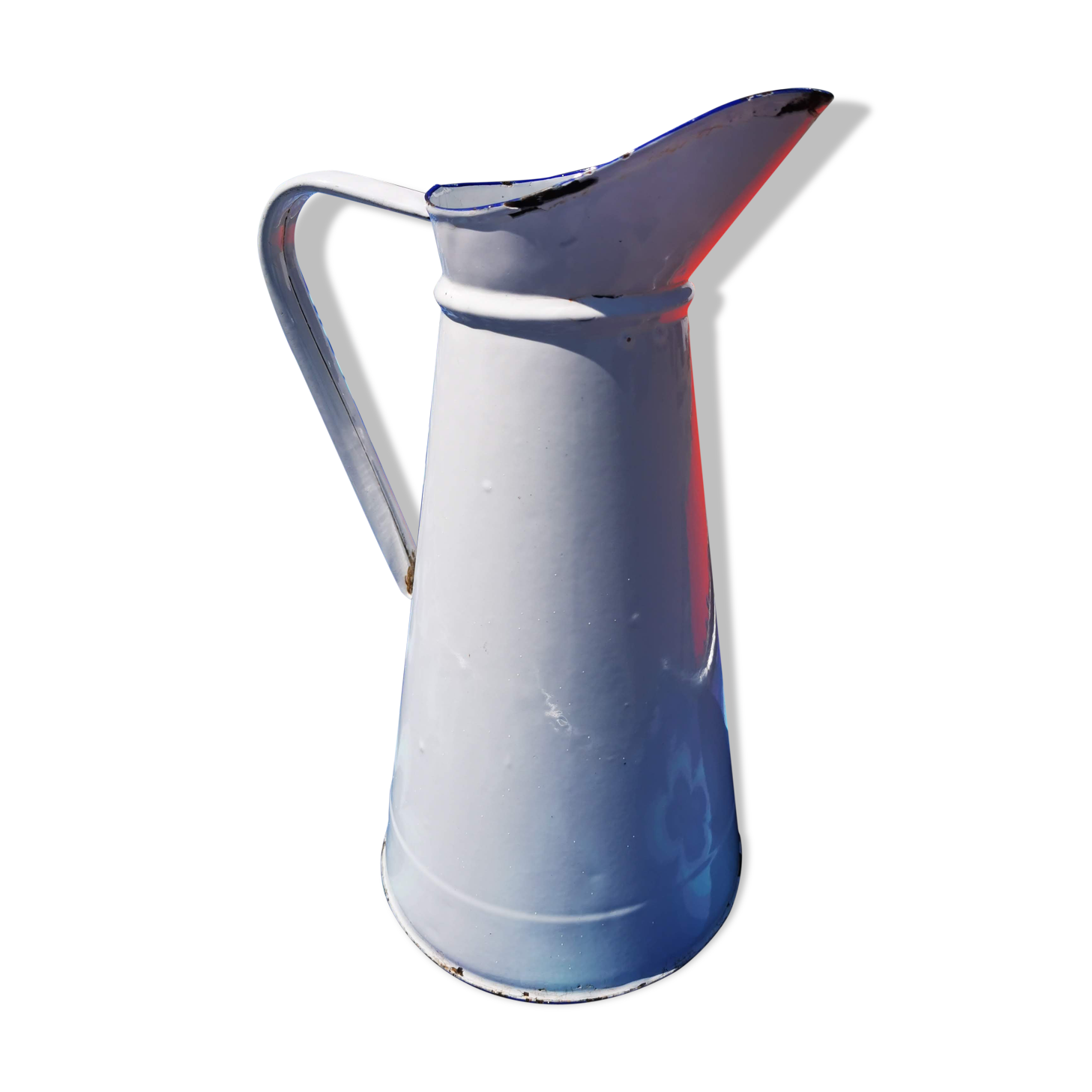 Enamelled water broc