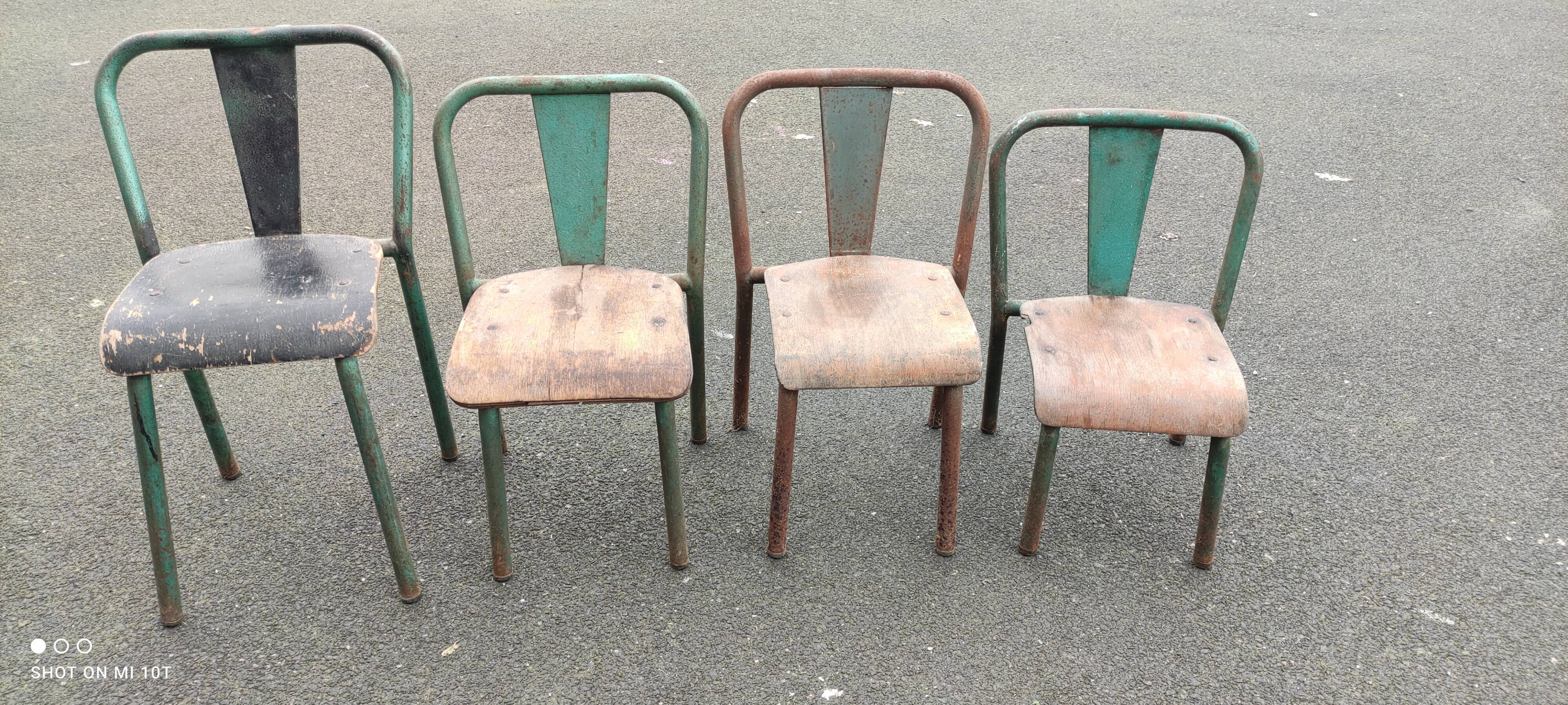 Set de 4 chaises d enfants Tolix