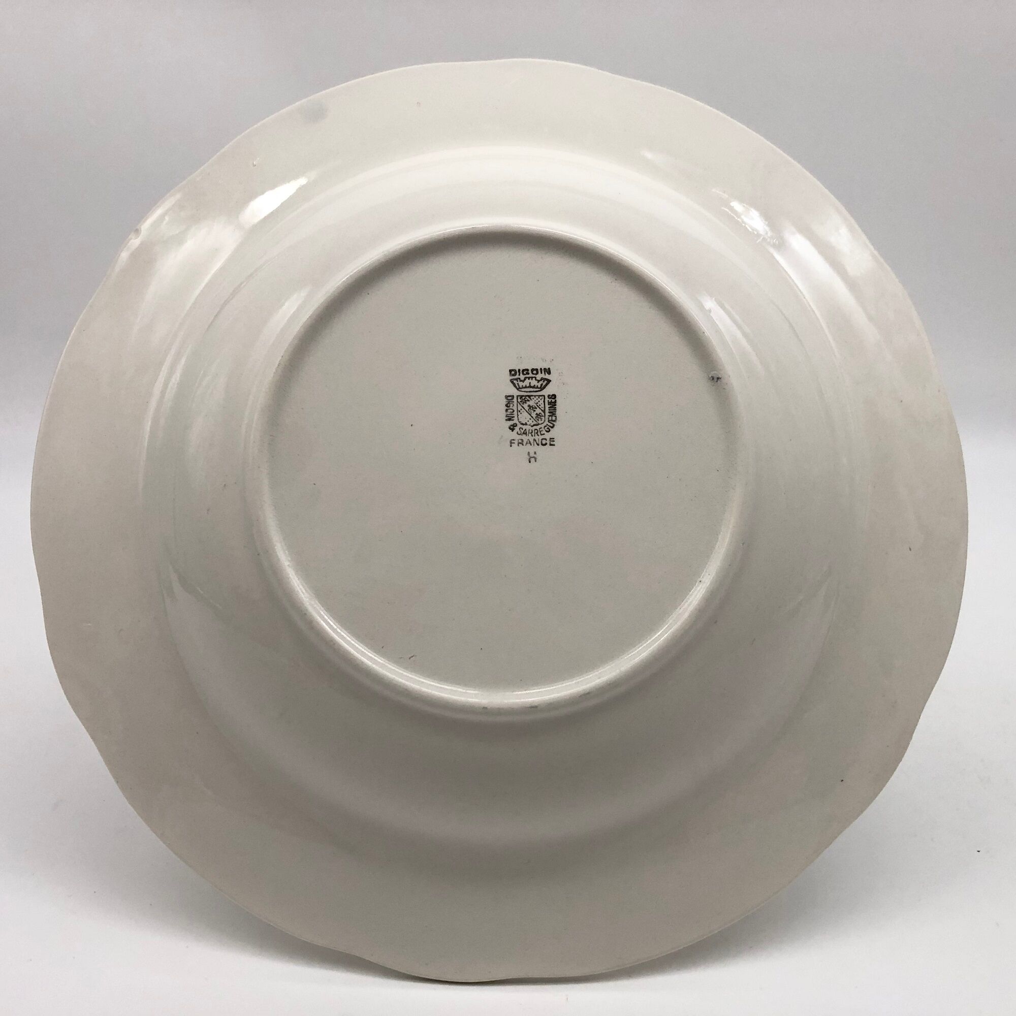 6 hollow plates, "Digoin Sarreguemines "