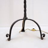 Lampadaire tripode en fer forgé brutaliste - 20e siècle