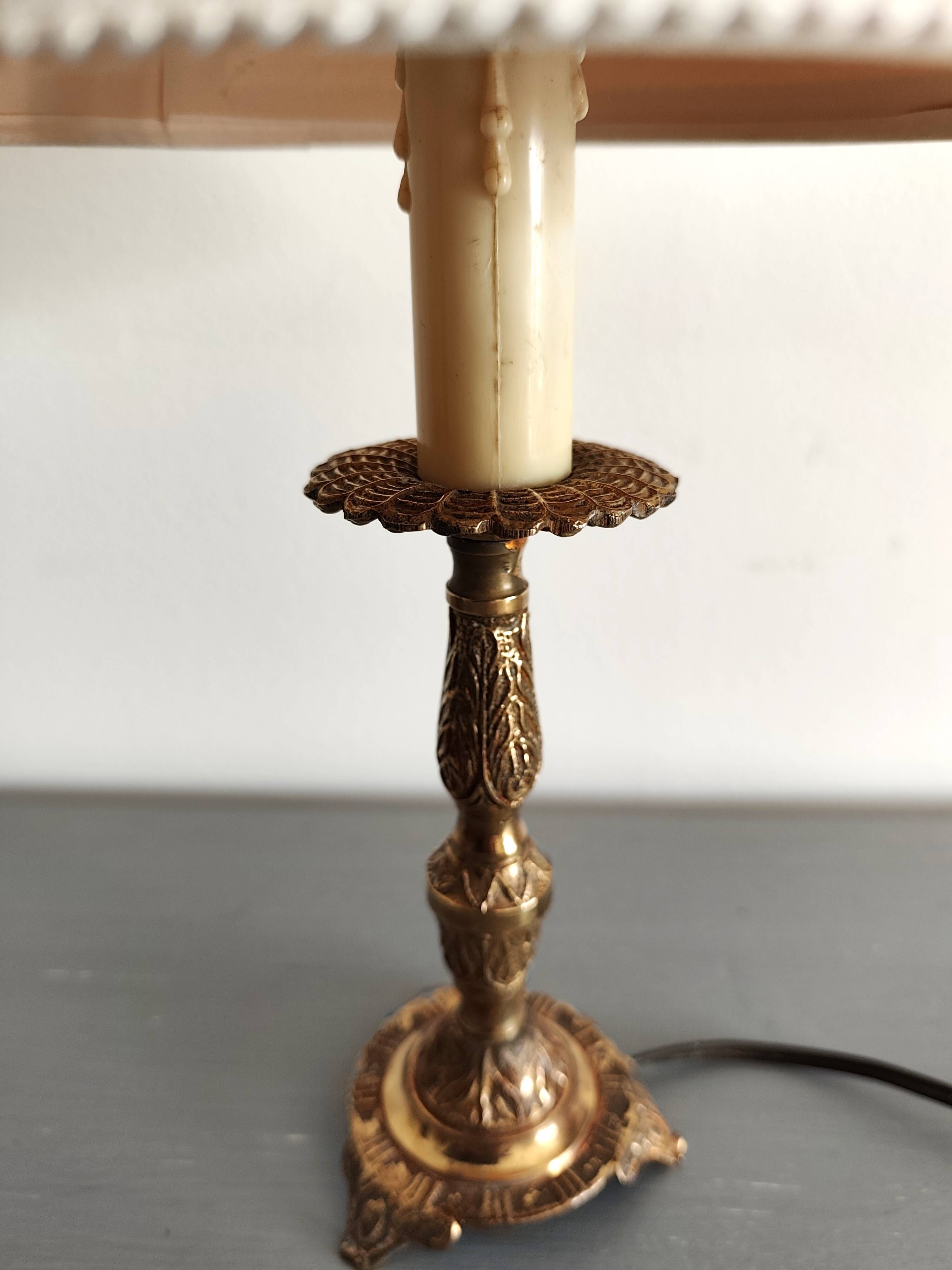 Art Deco lamp with a bronze base