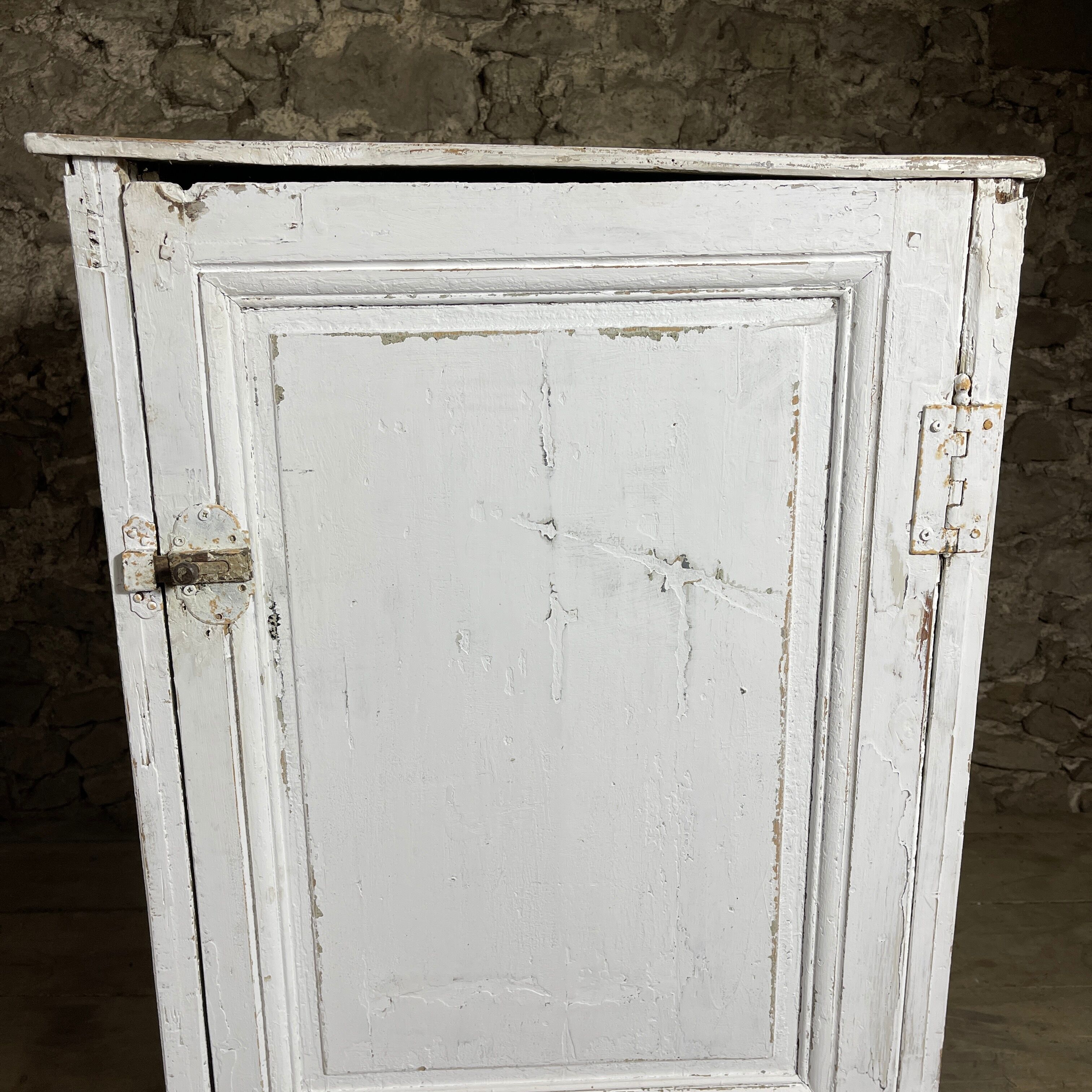 White workshop cabinet