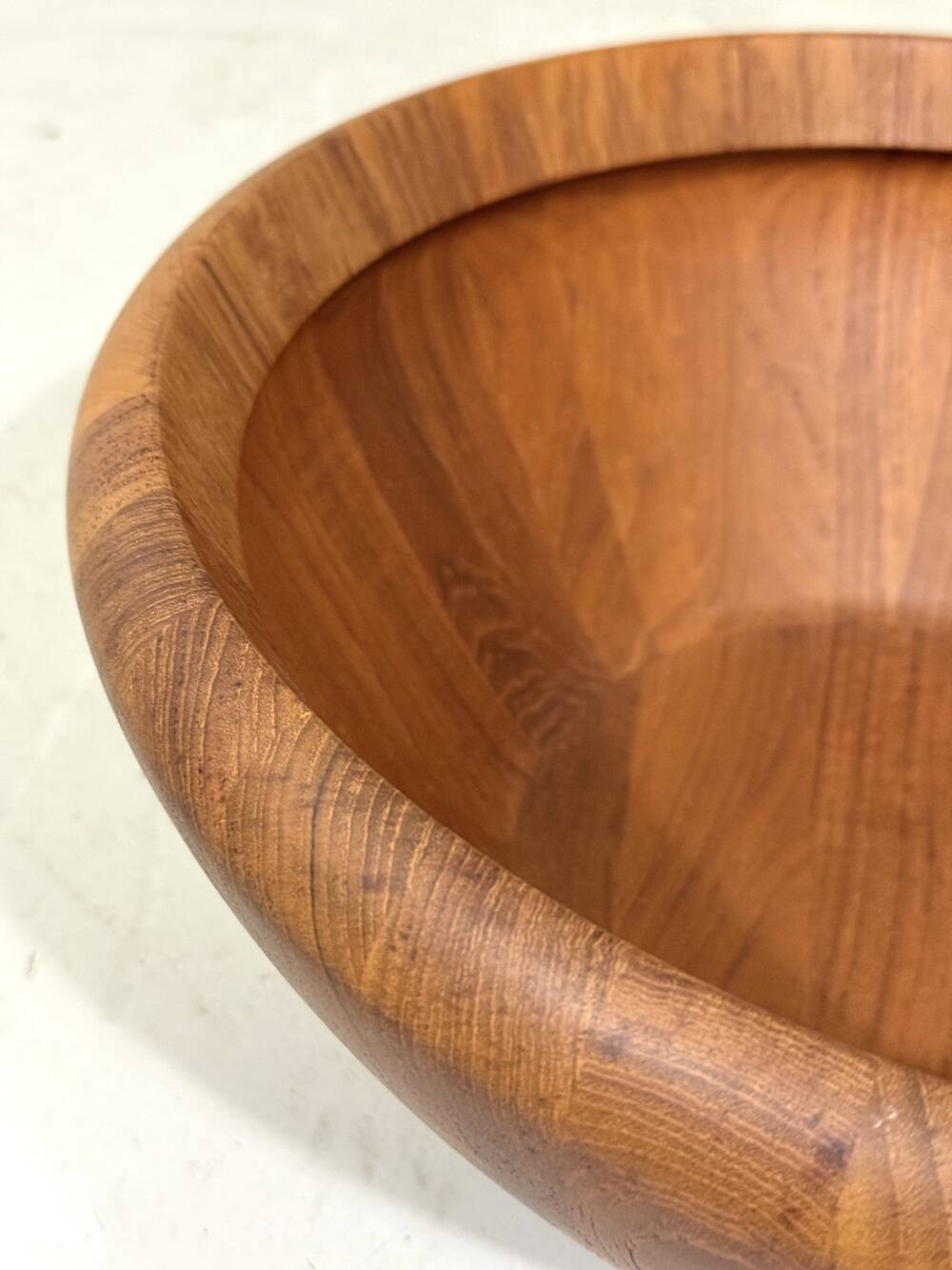 Richard Nissen large teak salade bowl fruit bowl Denmark 1960’s