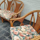Set of 2 rattan armchairs with a bench.