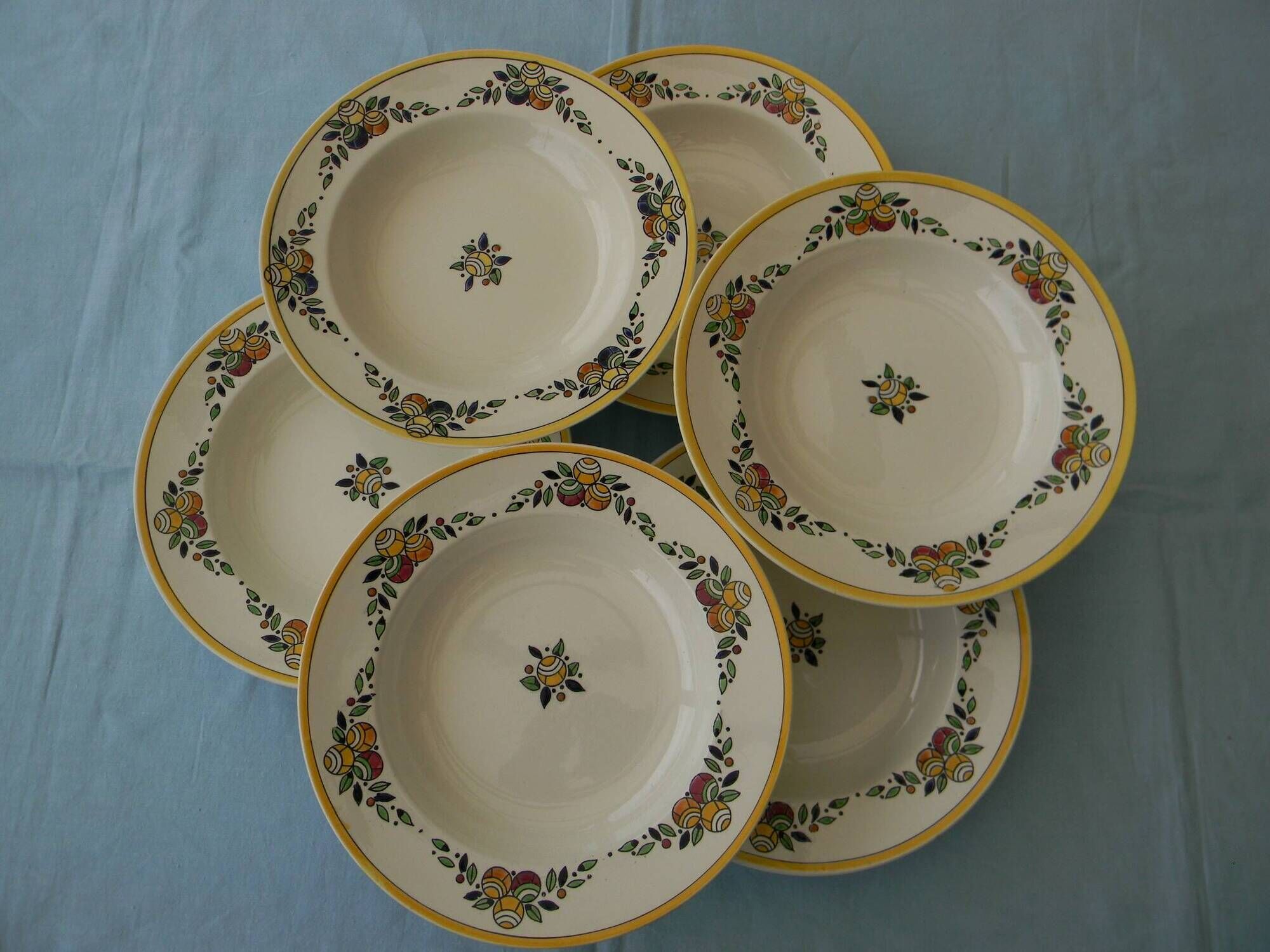 Lot de 6 assiettes creuses Art Déco en faïence BOCH LA LOUVIERE
