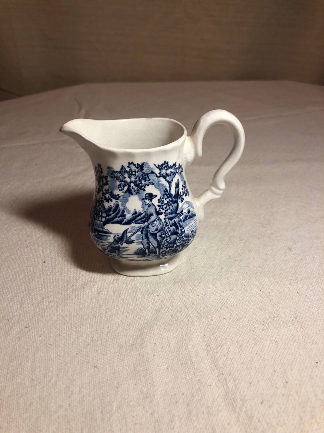 Milk jug model The Hunter By Myott Permanent.