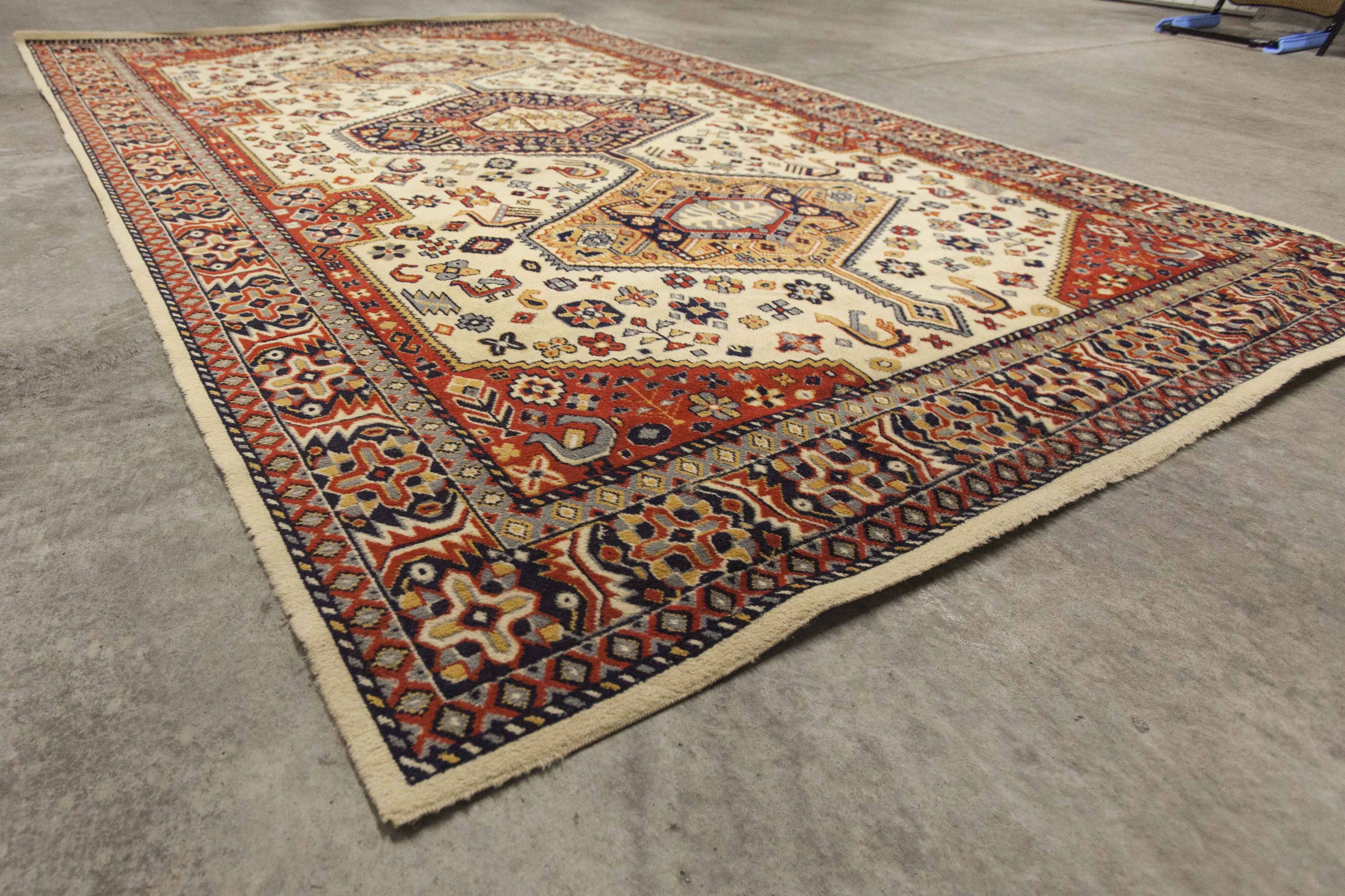 Apollo brand Persian rug, 100% virgin wool, Eulan Bayer Germany