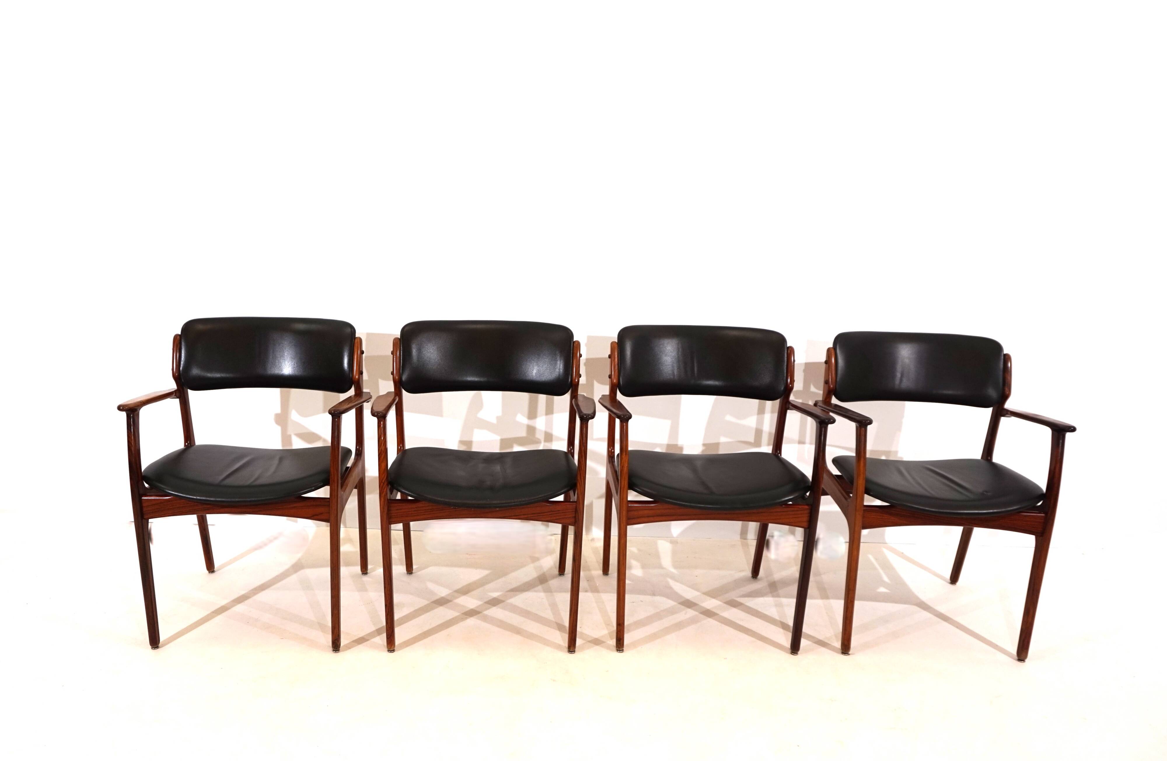 Erik Buck lot de 4 chaises de salle à manger en palissandre OD 50 pour OD Mobler